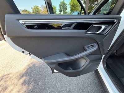 2019 Porsche Macan AWD