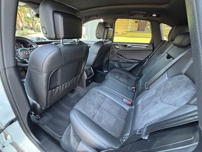 2019 Porsche Macan AWD