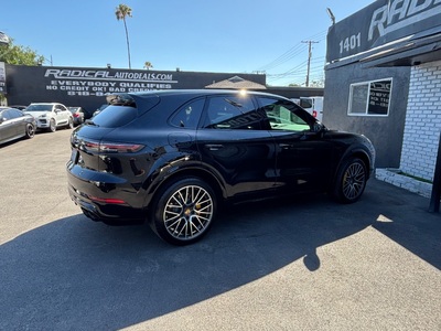 2019 Porsche Cayenne E-Hybrid AWD
