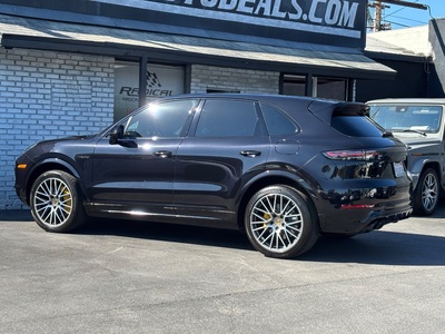 2019 Porsche Cayenne E-Hybrid AWD