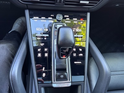 2019 Porsche Cayenne E-Hybrid AWD