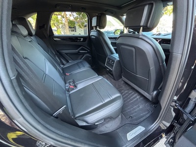 2019 Porsche Cayenne E-Hybrid AWD