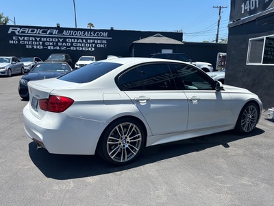2013 BMW 3 Series 335i M Sport Sedan RWD