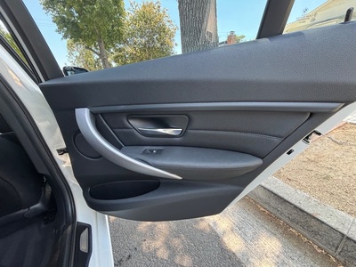 2013 BMW 3 Series 335i M Sport Sedan RWD