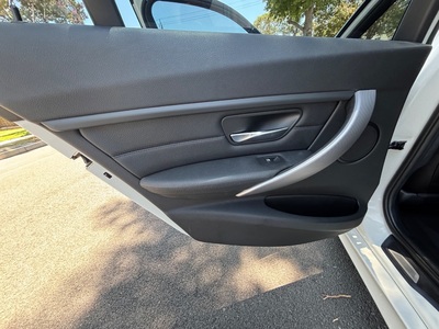2013 BMW 3 Series 335i M Sport Sedan RWD