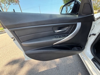 2013 BMW 3 Series 335i M Sport Sedan RWD