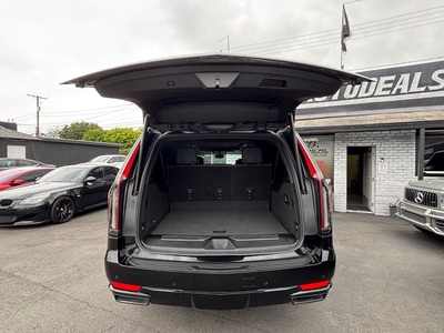 2022 Cadillac Escalade ESV Sport Platinum 4WD