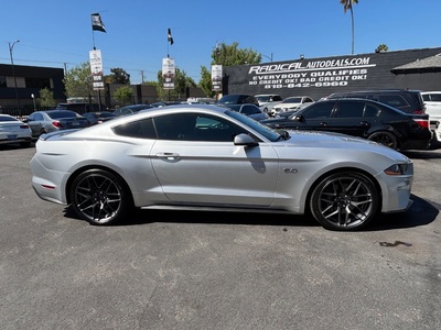 2018 Ford Mustang GT Premium Coupe RWD