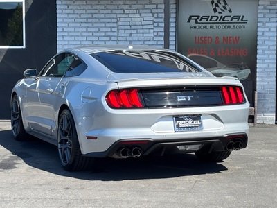 2018 Ford Mustang GT Premium Coupe RWD