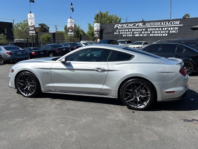 2018 Ford Mustang GT Premium Coupe RWD