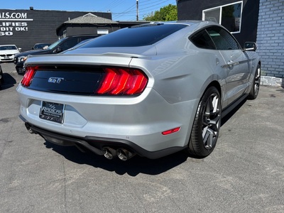 2018 Ford Mustang GT Premium Coupe RWD