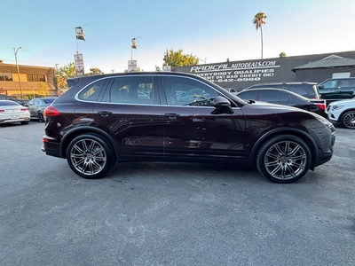 2016 Porsche Cayenne S AWD