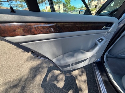 2002 BMW 3 Series 325i Sedan RWD