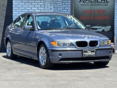 2002 BMW 3 Series 325i Sedan RWD