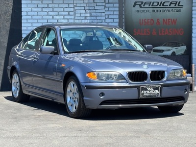2002 BMW 3 Series 325i Sedan RWD