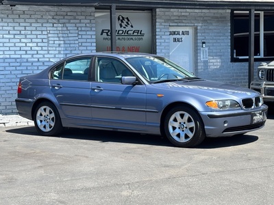 2002 BMW 3 Series 325i Sedan RWD