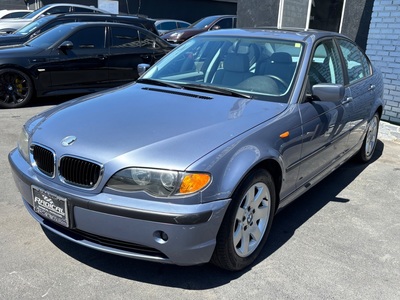 2002 BMW 3 Series 325i Sedan RWD