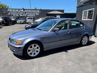 2002 BMW 3 Series 325i Sedan RWD
