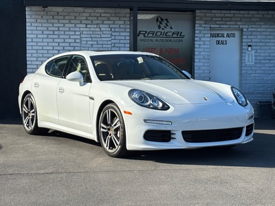 2015 Porsche Panamera S AWD