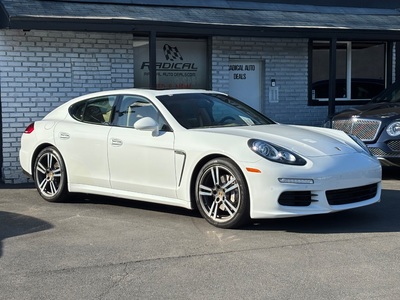 2015 Porsche Panamera S AWD