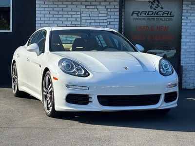 2015 Porsche Panamera S AWD