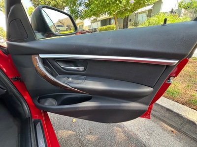2017 BMW 3 Series 330i Sedan RWD