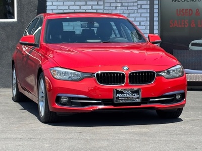 2017 BMW 3 Series 330i Sedan RWD