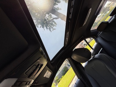 2017 BMW 3 Series 330i Sedan RWD