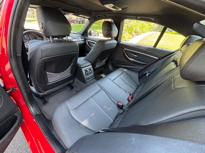 2017 BMW 3 Series 330i Sedan RWD