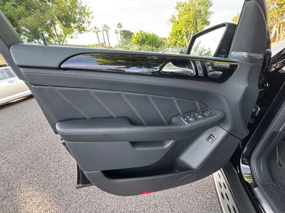 2012 Mercedes-Benz M-Class ML 63 AMG 4MATIC