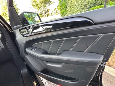 2012 Mercedes-Benz M-Class ML 63 AMG 4MATIC