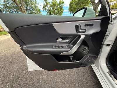 2020 Mercedes-Benz A-Class A 220 Sedan FWD