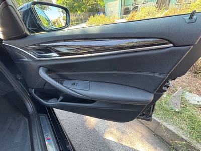 2022 BMW 5 Series 530i RWD