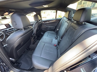 2022 BMW 5 Series 530i RWD