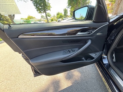 2022 BMW 5 Series 530i RWD