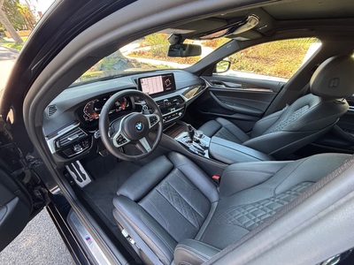 2022 BMW 5 Series 530i RWD