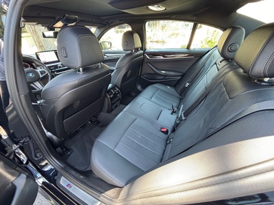 2022 BMW 5 Series 530i RWD