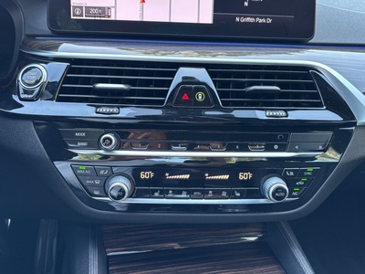 2022 BMW 5 Series 530i RWD
