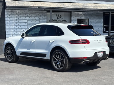 2018 Porsche Macan AWD