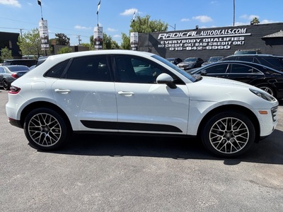 2018 Porsche Macan AWD
