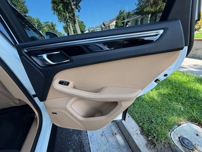 2018 Porsche Macan AWD