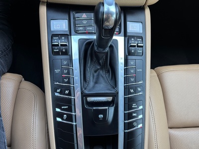 2018 Porsche Macan AWD