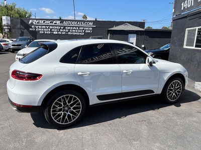 2018 Porsche Macan AWD