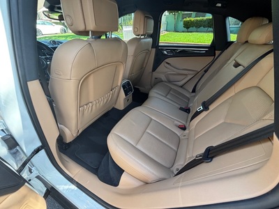 2018 Porsche Macan AWD