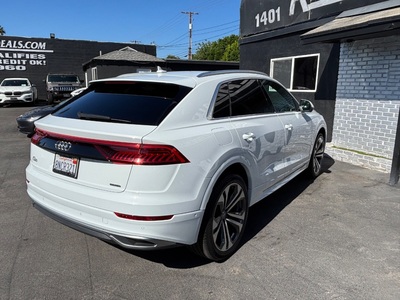 2019 Audi Q8 quattro Premium Plus 55 TFSI