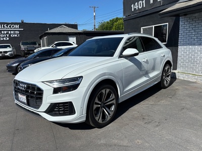 2019 Audi Q8 quattro Premium Plus 55 TFSI