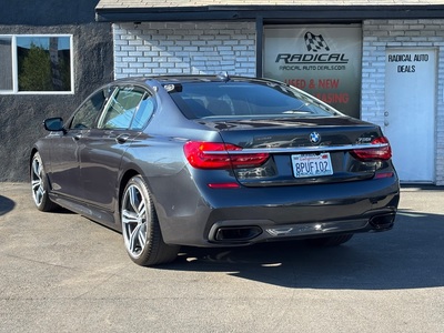 2017 BMW 7 Series 750i M Sport RWD