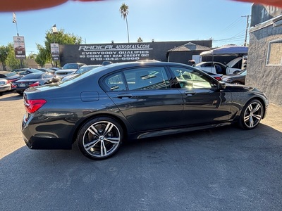 2017 BMW 7 Series 750i M Sport RWD