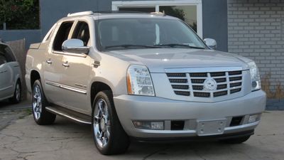 2010 Cadillac Escalade EXT Luxury