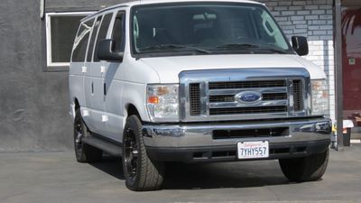 2013 Ford E-Series Wagon XLT
